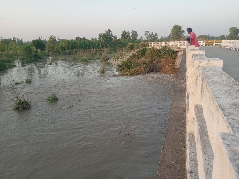 Muzaffarnagar: Youth who came to immerse Ganesh drowns in Khatauli Ganga river, search continues