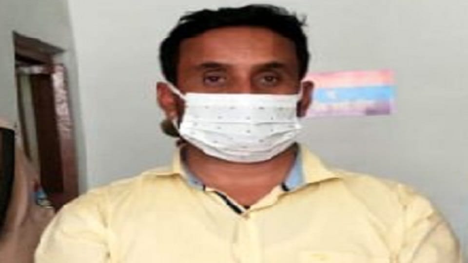 Contractor Dhananjay Giri caught by police in haldwani
