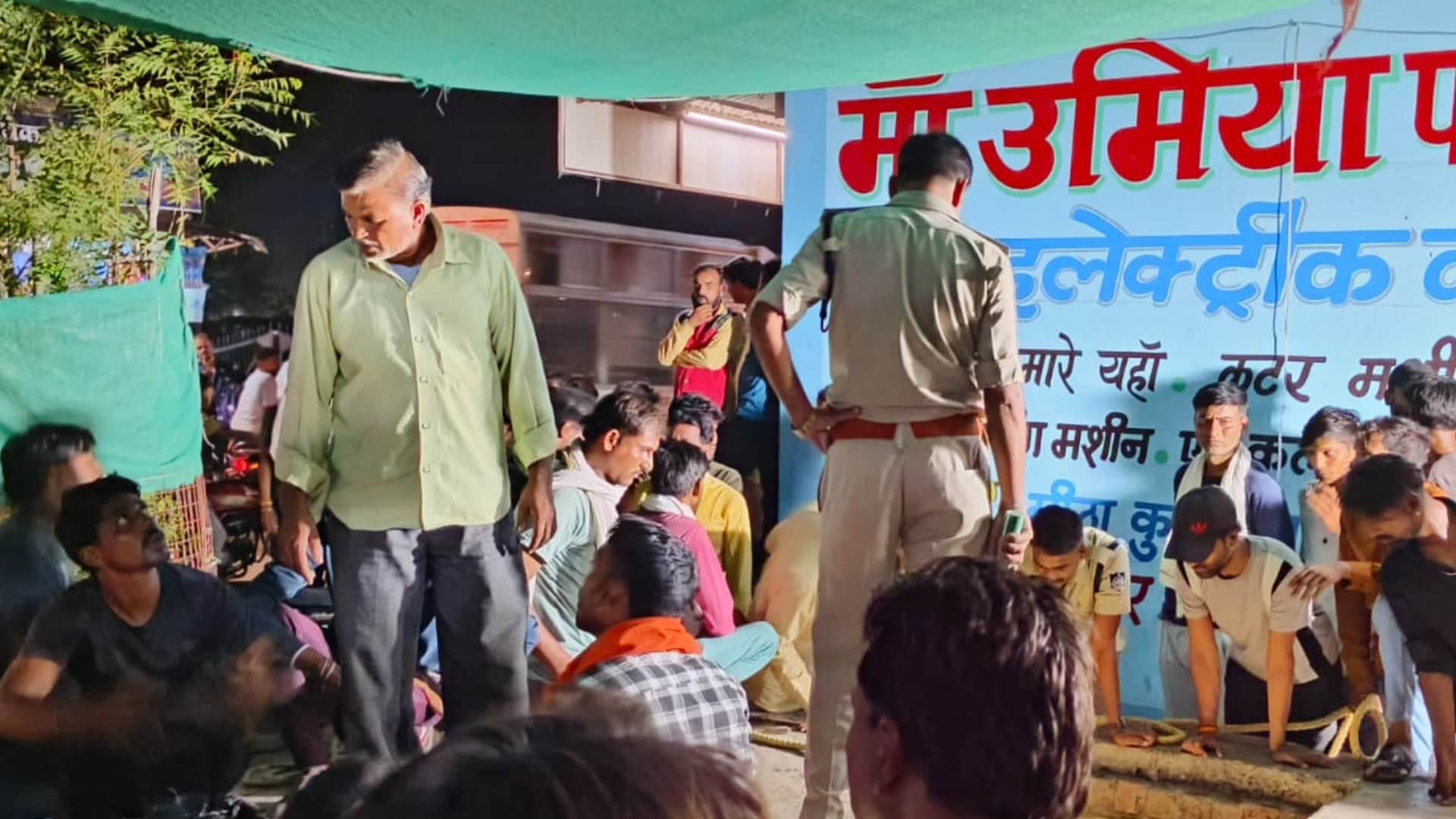युवक ने लगा दी कुएं में छलांग