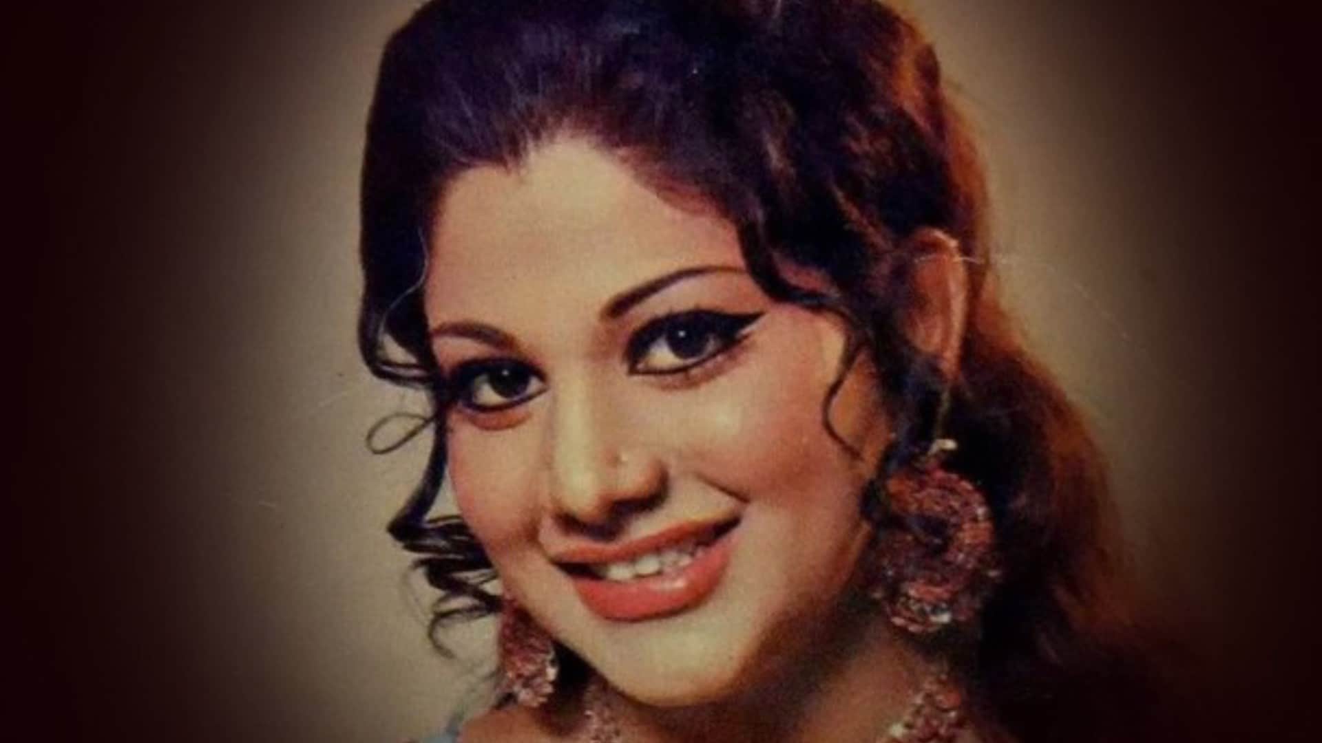 bollywood actress asha sachdev celebrating her birthday today click here to know lesser known facts about her