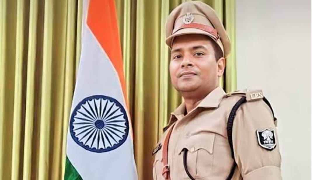 Bihar News: Chapra firing: SP Gaurav Mangla transferred, Dr. Kumar Ashish becomes the new SP of Saran.