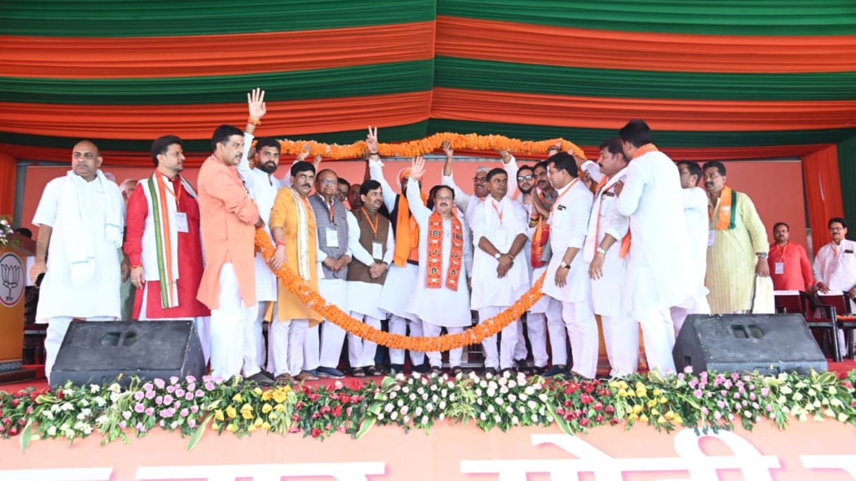 Lok Sabha : JP Nadda targeted lalu yadav tejashwi yadav; crown prince of JungleRaj 2024 election bihar bhojpur
