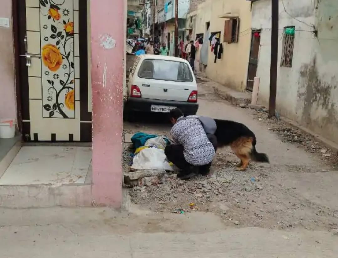 Indore News: Woman's body found in a sack in Indore, suspicion of murder
