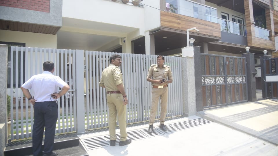 Retired IAS Wife Murder Devendra told police he never thought Akhilesh and Ravi would have done this