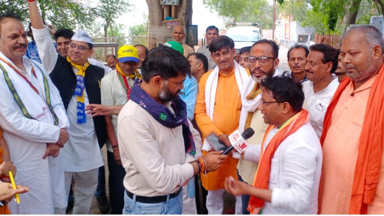 Lok sabha election Satta Ka Sangram netao se baat in mirzapur