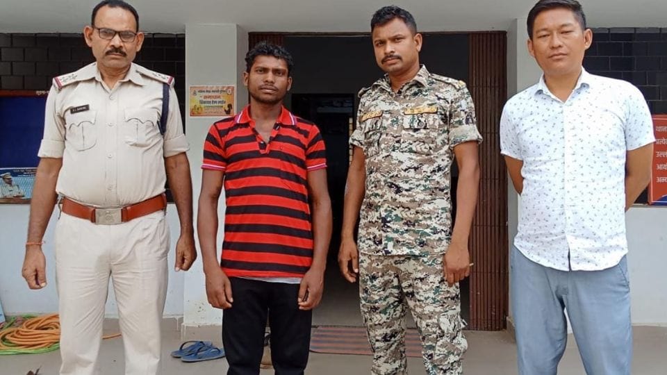 Police arrested accused who misdeed girl who had gone to pluck tendupatta in Gaurela Pendra Marwahi