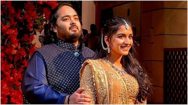 Anant Ambani-radhika Merchant Wedding Invitation Goes Viral On Internet Marriage To Be Held In Mumbai - Entertainment News: Amar Ujala - Anant- radhika Wedding:सामने आया अनंत-राधिका की शादी का कार्ड, इस दिन मुंबई