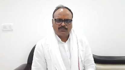 Deputy CM Brajesh Pathak taken action against Hargaon CHC workers sought explanation and holding their salary