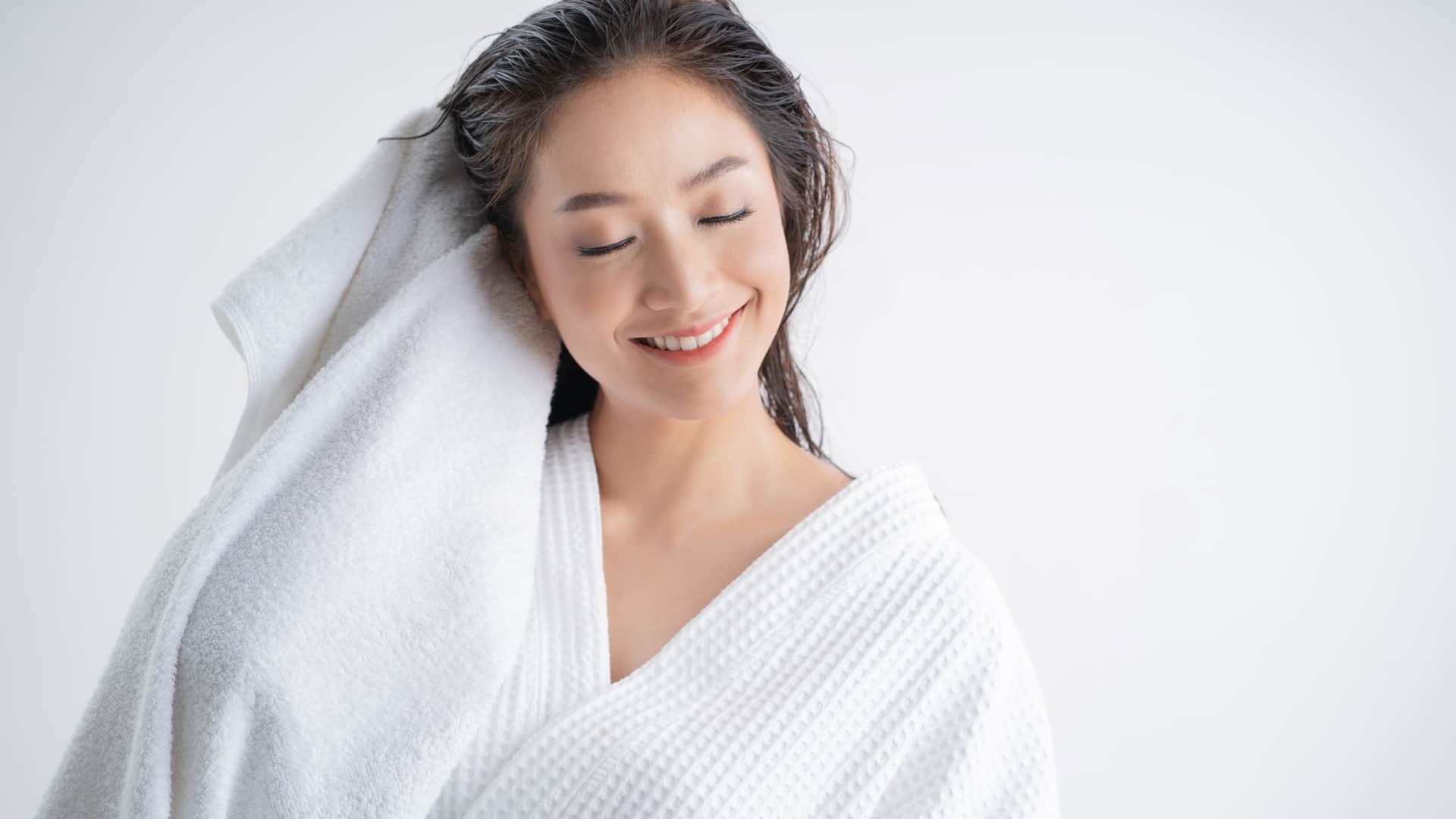 summer hair care tips how to protect hair from sweat in summer