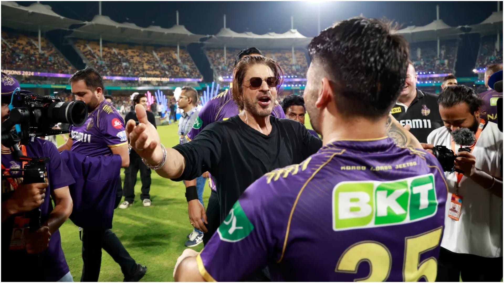 IPL 2024: Shah Rukh Khan kissed Gambhir on forehead, hugged Gauri-Suhana, victory lap, Winning Moment Photos