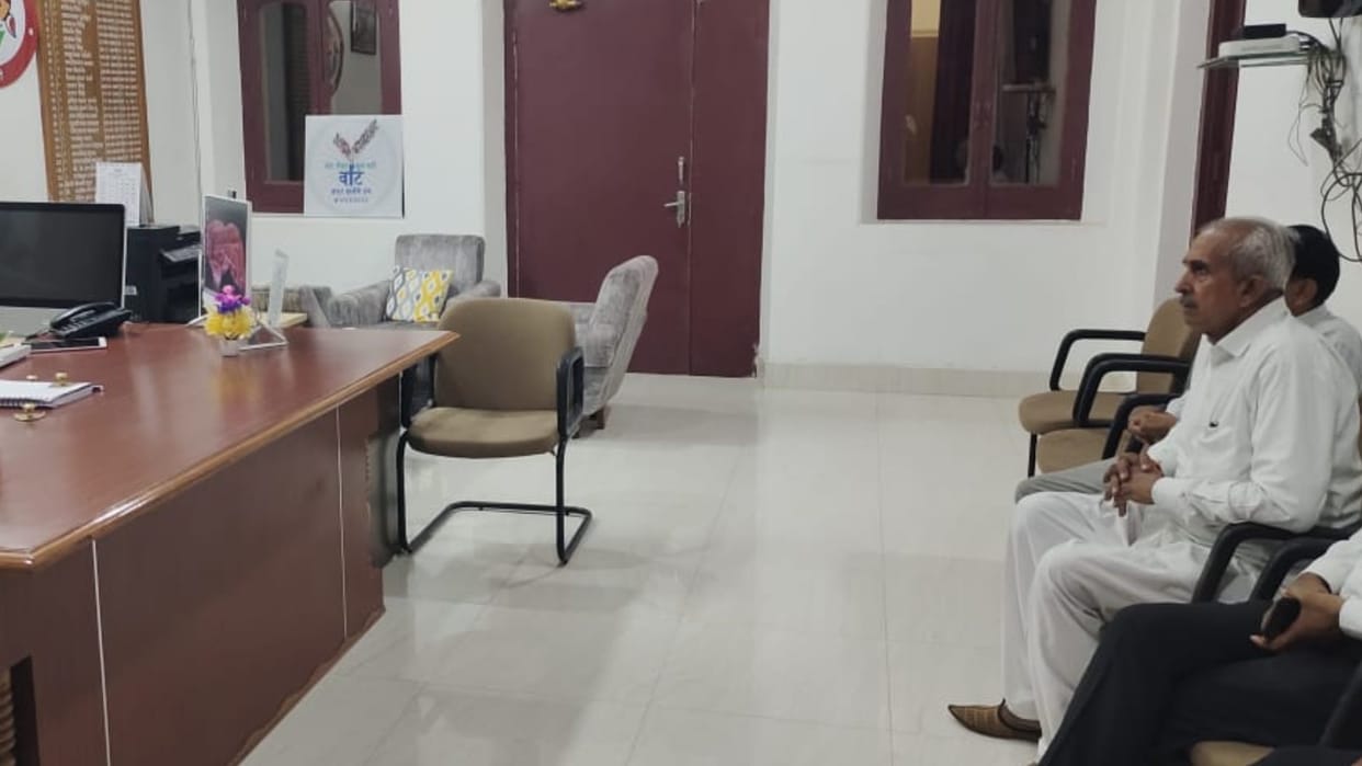 BJP MP candidate Lumbaram met the collector due to power supply disruption