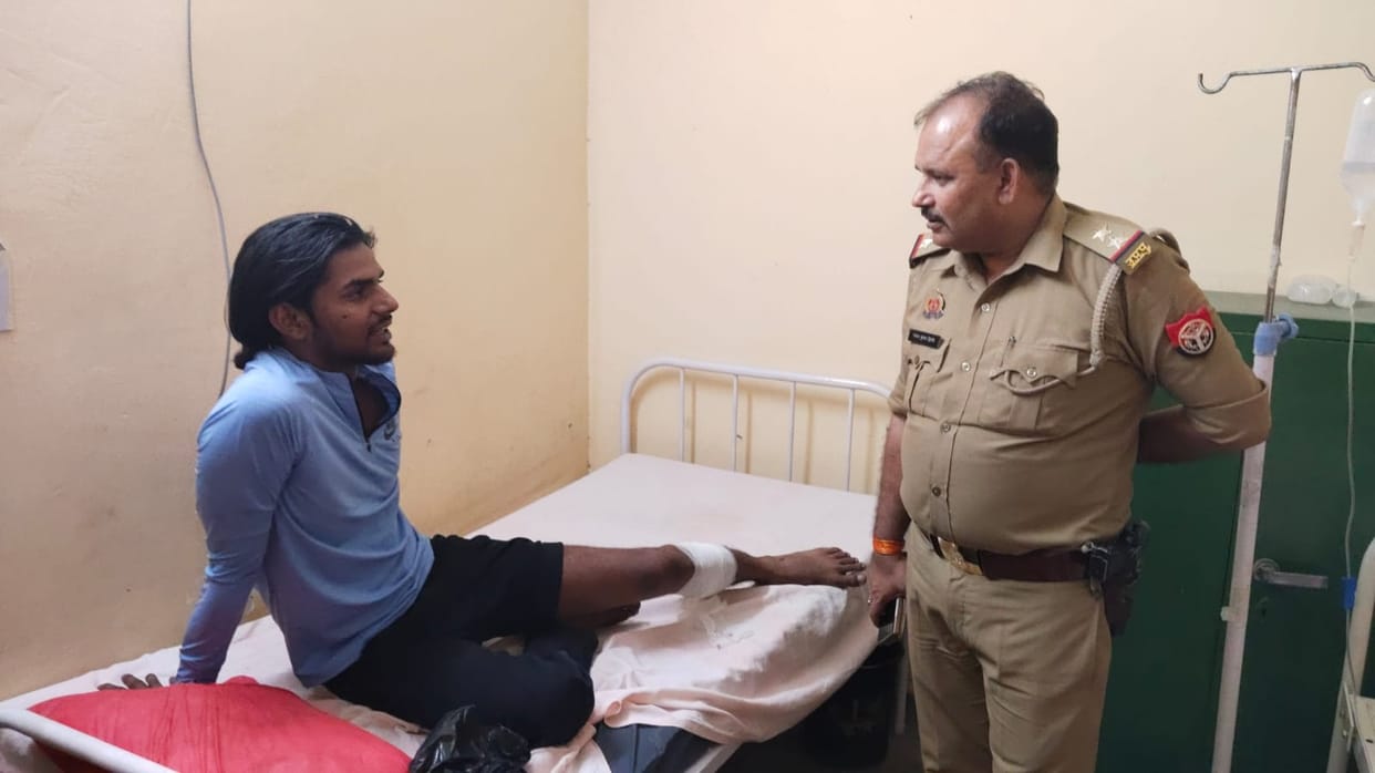 Crook Babu Buxar injured and arrested in police encounter in Meerut