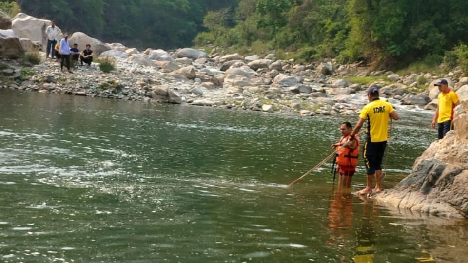 Tehri News: Student drowned in Balganga river while bathing with three friends SDRF recovered dead body