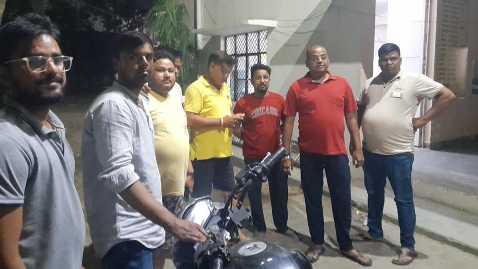 Moradabad: electricity system is getting cold in scorching heat, people created ruckus