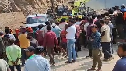 operator died after Poclain and operator fell into a ditch in Dharchula pithoragarh