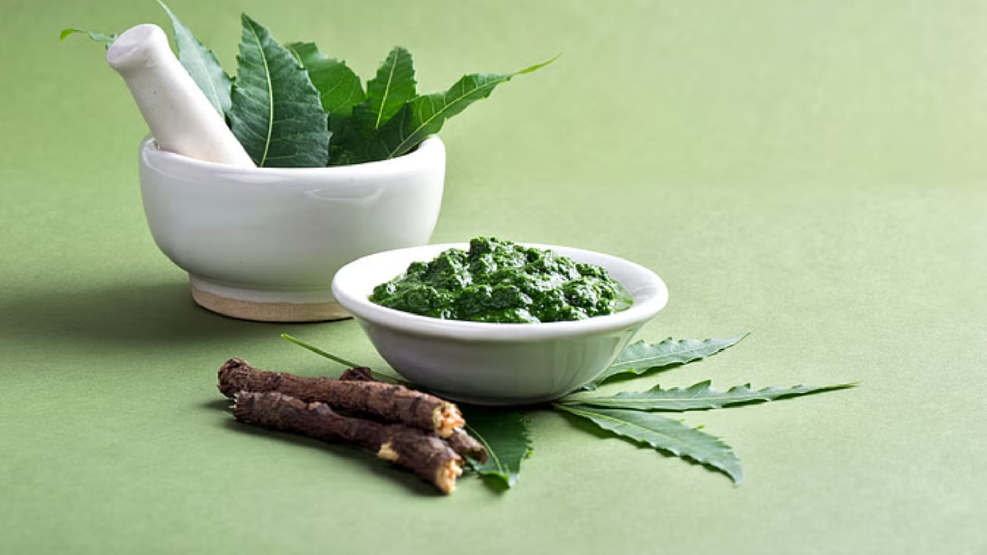 Summer Skin Care these 5 leaves give relief from pimples and tanning in summer
