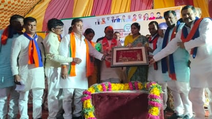 Lok Sabha Election minister anupriya patel in Varanasi public meeting rally