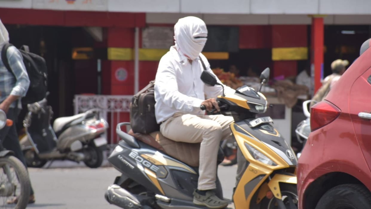 Ujjain Weather Forecast Today Heat Wave Alert in Ujjain City Nautapa Temperature Crossed 43 Degree