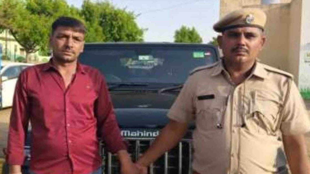 Ajmer News: Police arrested the person who made video by doing stunt in jeep