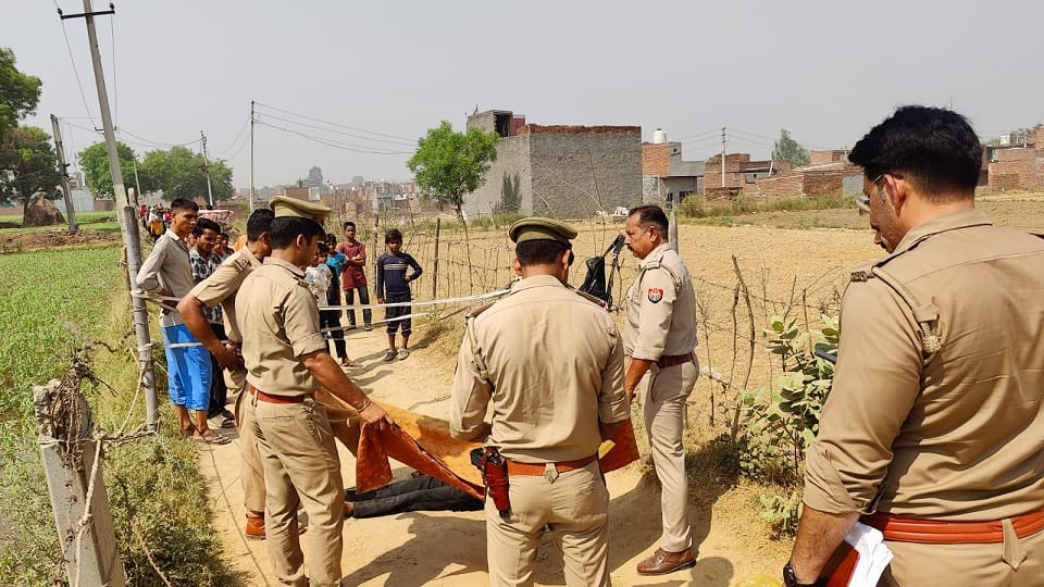 miscreants shot a man in the head and killed him In Loni