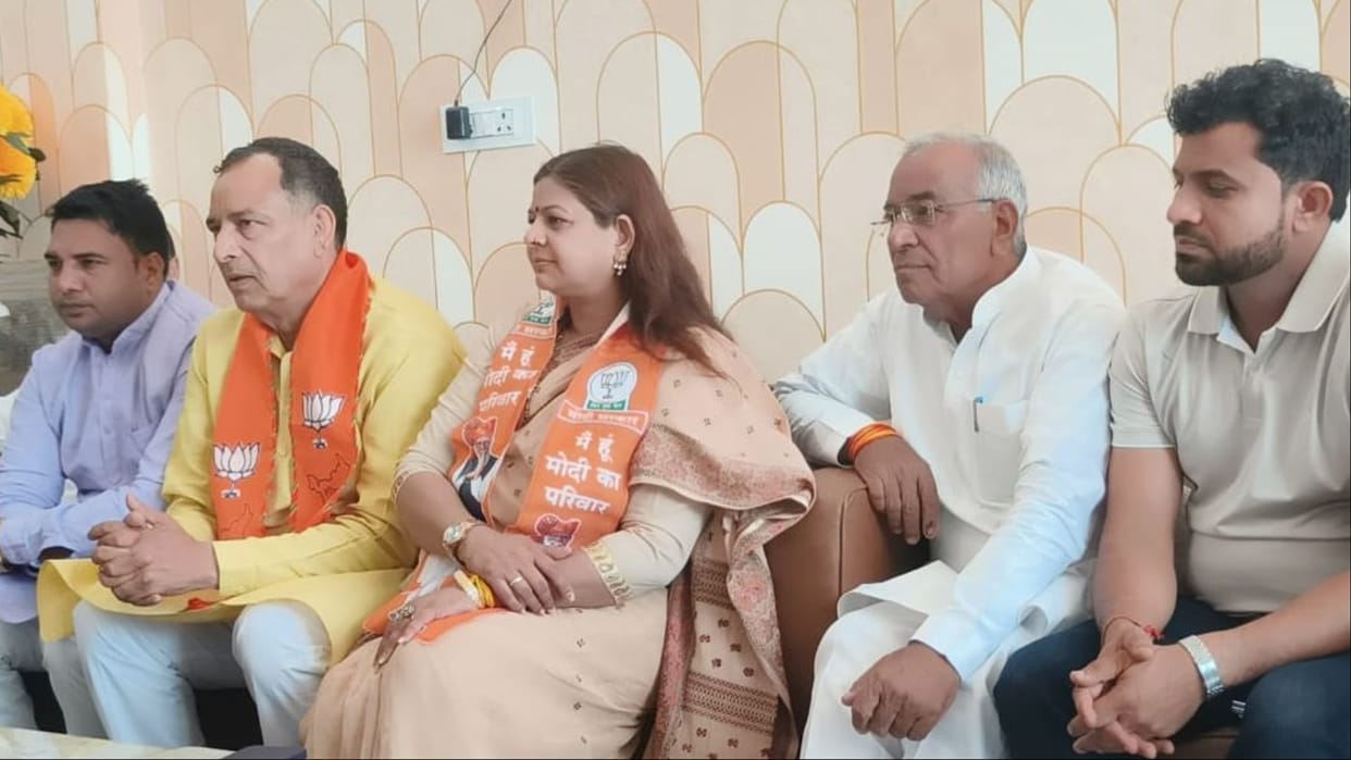 Lok Sabha: BJP candidate from Sonipat seat, Mohan Lal Badoli, accused the party leaders of inner stroke