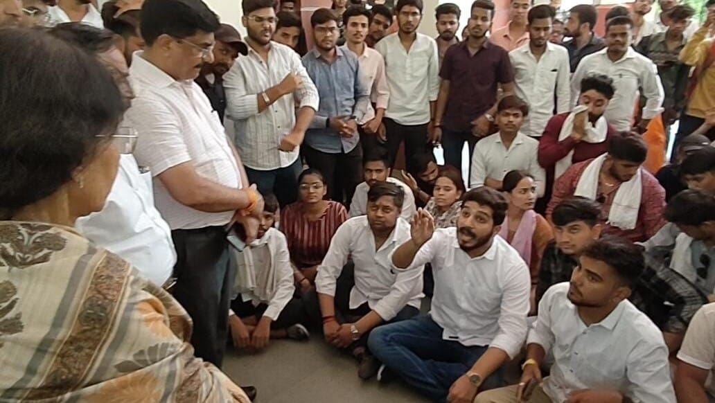 davv mba exam paper leak cancel indore news