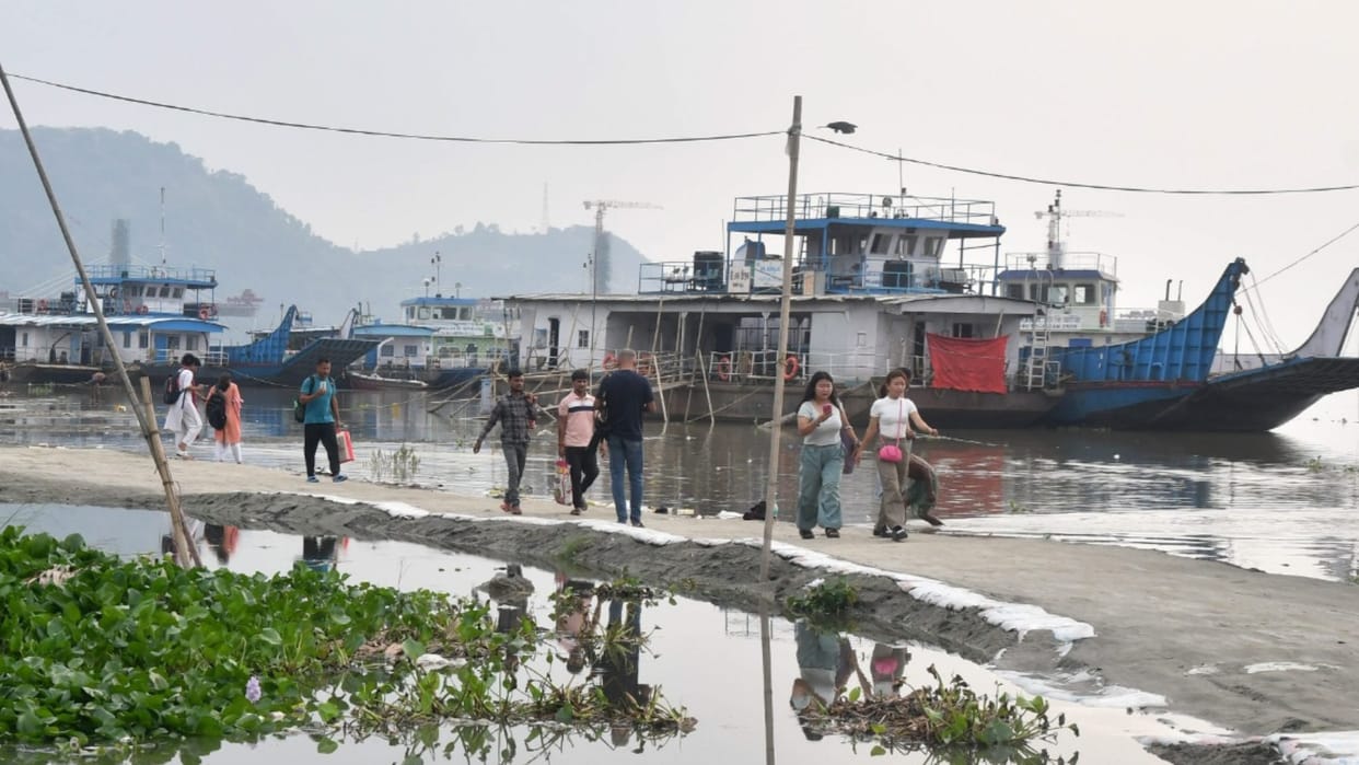 Assam Flood death toll surging flood victims number reducing