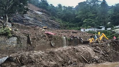 पूर्वोत्तर में हाहाकार: असम, मिजोरम, नगालैंड और मेघालय में 27 की मौत; मूसलाधार बारिश-भूस्खलन में सैकड़ों घायल Northeast weather rain updates storm and landslides create havoc dead injured toll surging