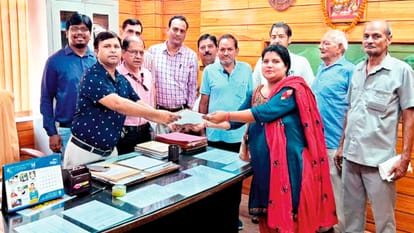 Talk of development: The biggest township will be built in Mohiuddinpur-Chhajjupur, agreements started
