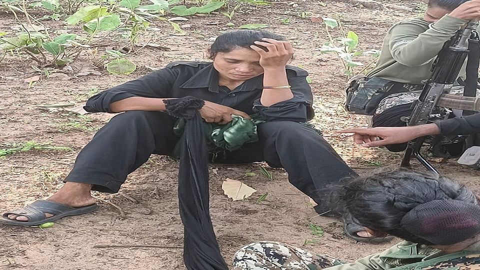 Female Naxalite with a reward of Rs 5 lakh arrested active for the last five years in Sukma