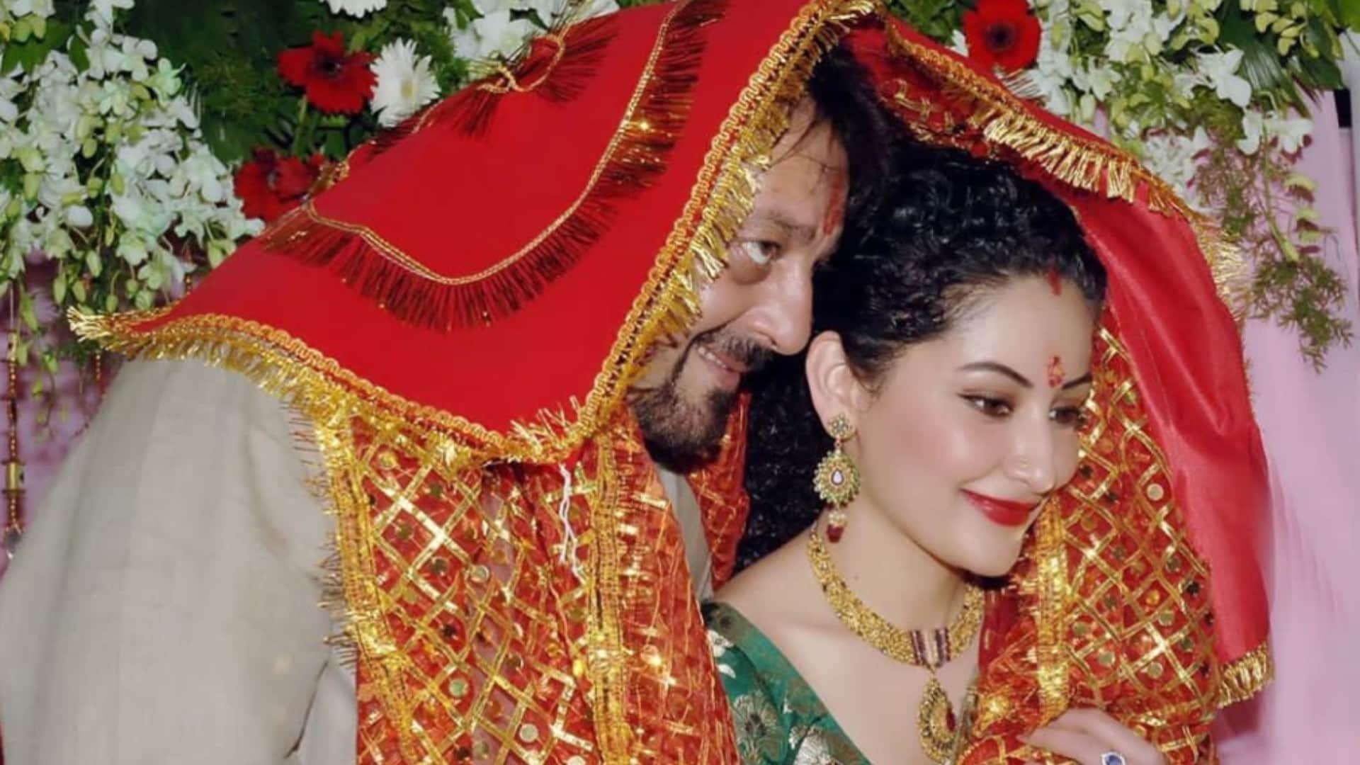 bollywood stars who choose court marriage kareena kapoor Saif ali khan sanjay dutt swara bhaskar John Abraham