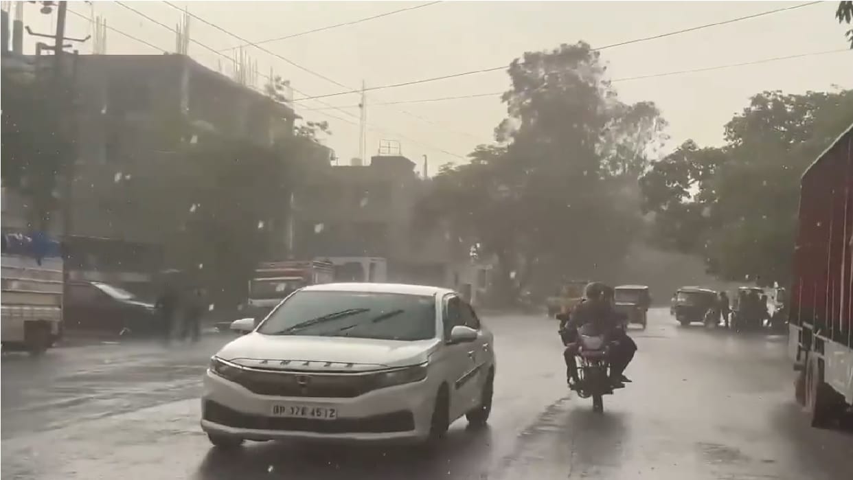 Rain in Delhi NCR: Weather Changed In Delhi NCR Drizzle With Wind, IMD Weather Alert News in Hindi