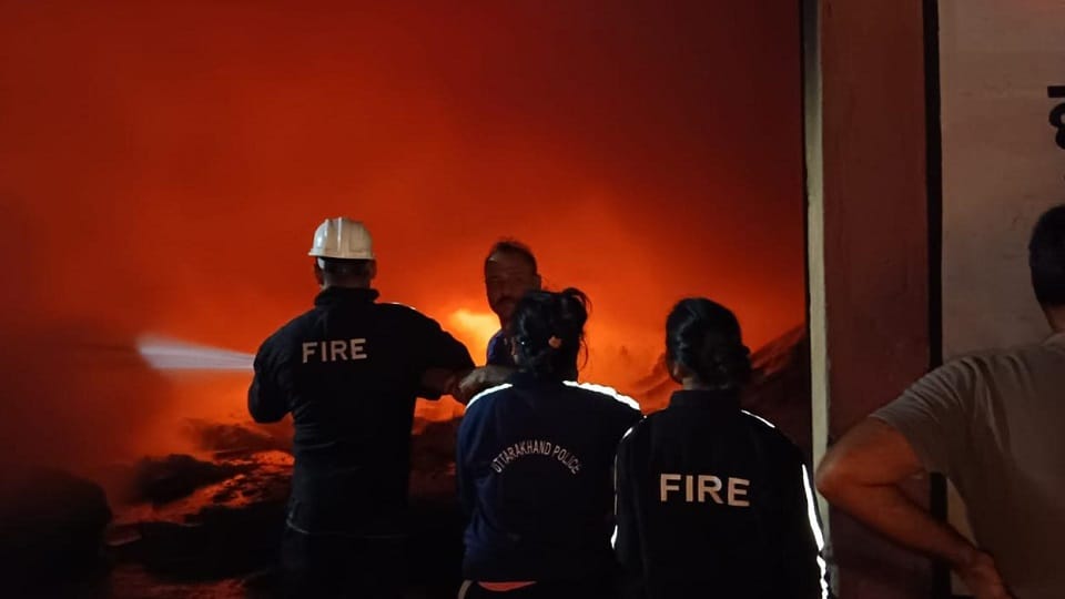 Huge fire broke out in seeds and cattle plant in rudrapur