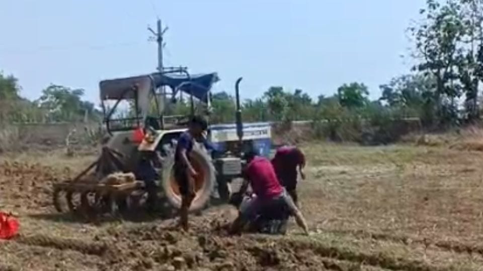 fight broke out between two parties over land dispute in Bilaspur