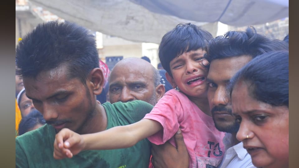 injured Young man died in Kanpur after being beaten up by a builder and BJP leader case on nine man for murder