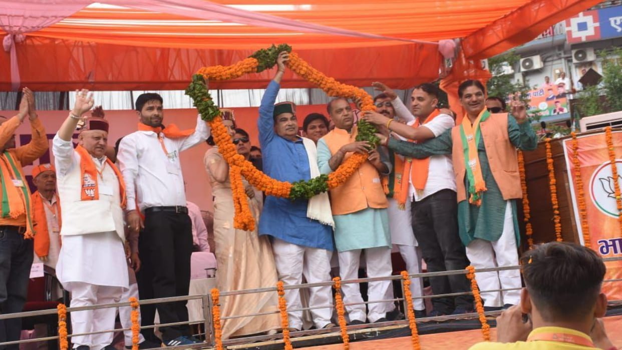 Leader of Opposition Jairam Thakur at the BJP public meeting in Karsog