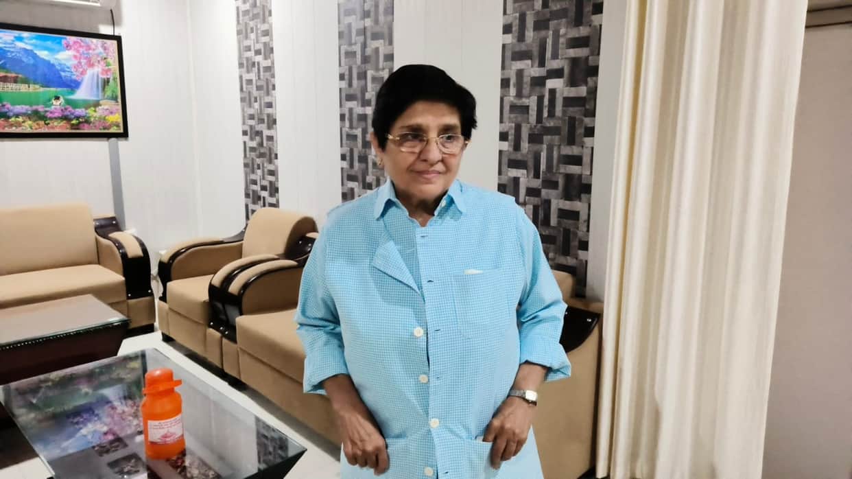 Centre opposes Kiran Bedi's plea regarding the building collapse.