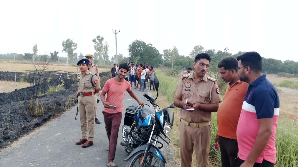 Half-burnt body of a woman found in Atrauli area on the Hardoi-Lucknow border