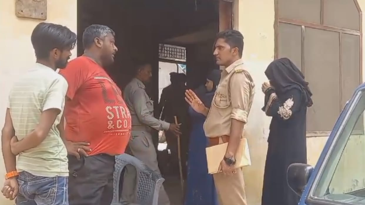 Attacked on police during raid in Meerut and one home guard leg broken