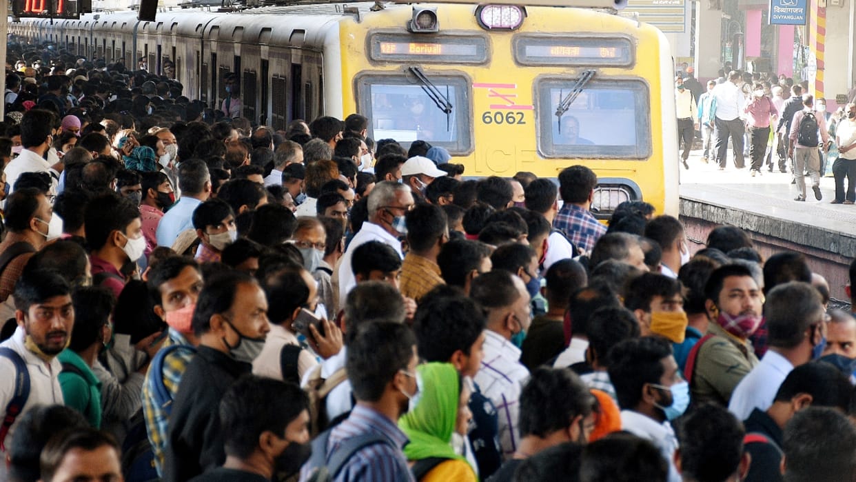 Mumbai: Two empty coaches of Mumbai local train derailed, rail services affected