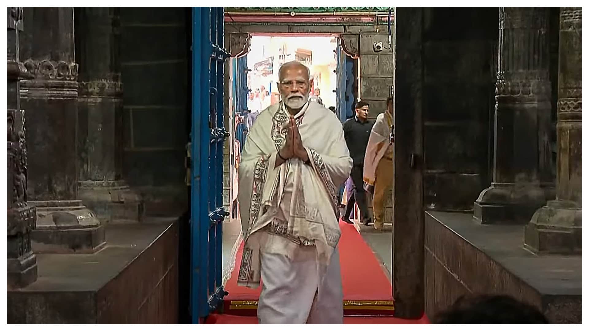 photos of PM Modi In Kanniyakumari wearing veshti and angavastram 45 hours of meditation