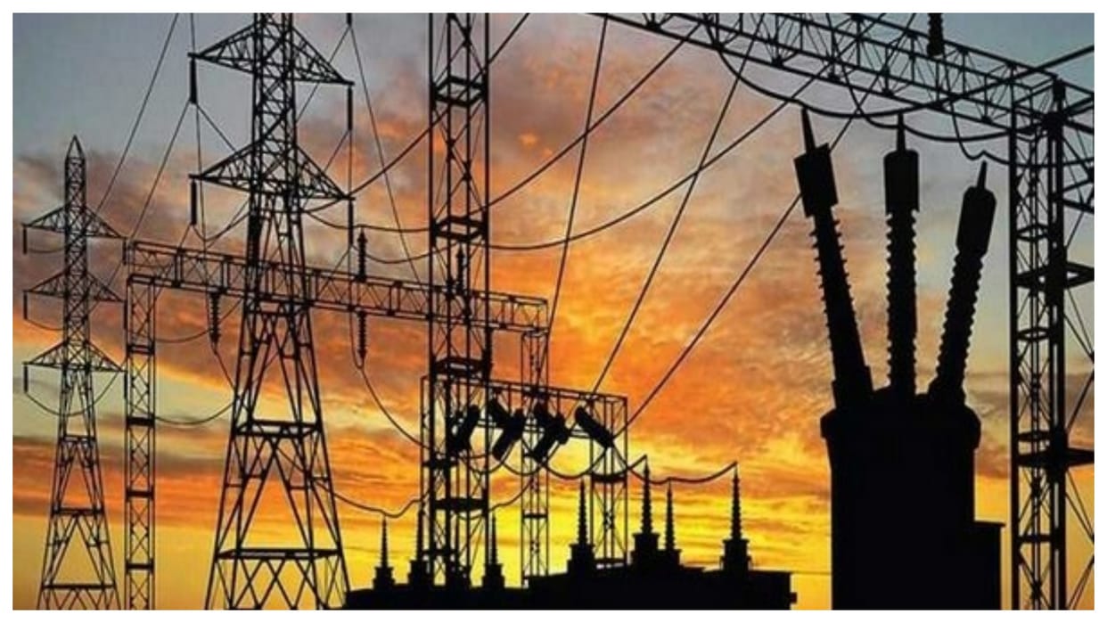 Noida Power Cut Electricity demand increased by 65 percent