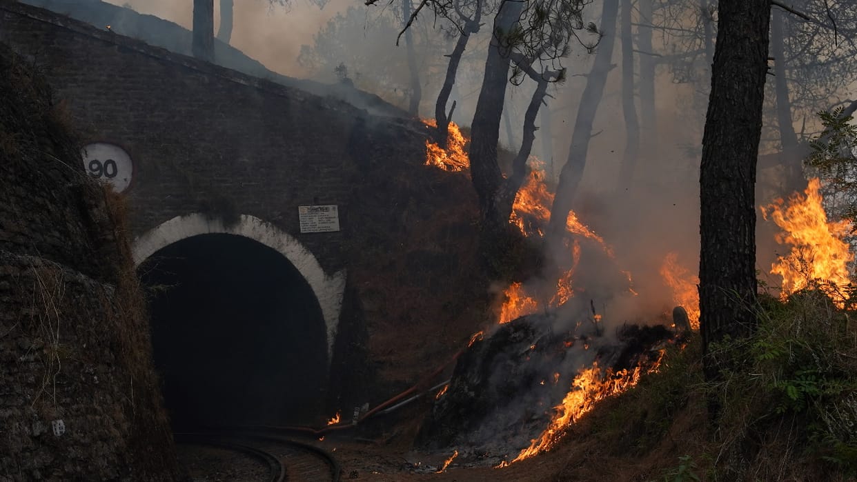 Fire broke out on the Kalka Shimla Railway Track train movement affected