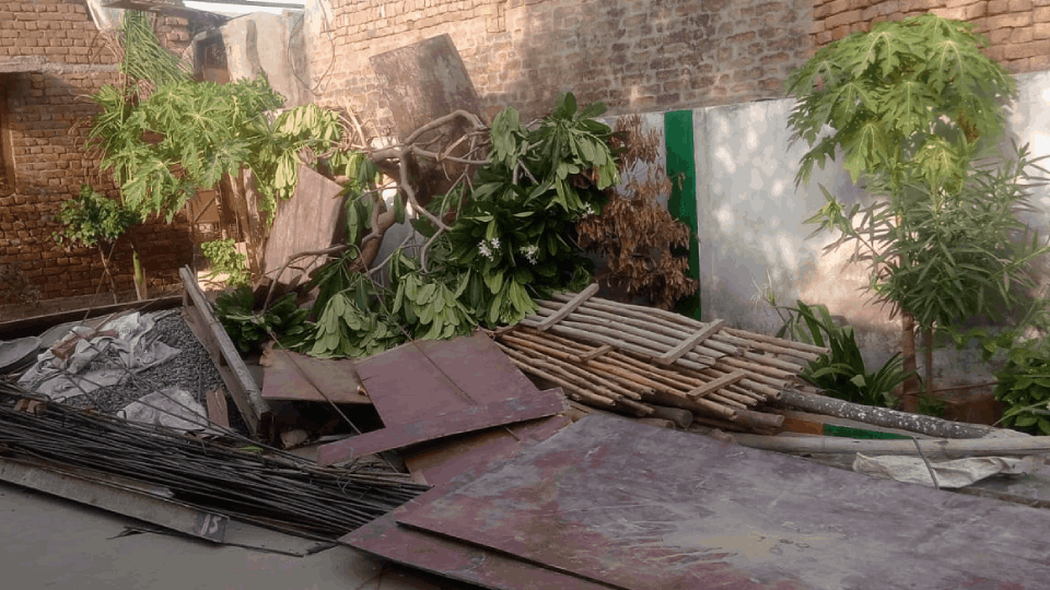 shuttering fell on labourer and died in Bulandshahr
