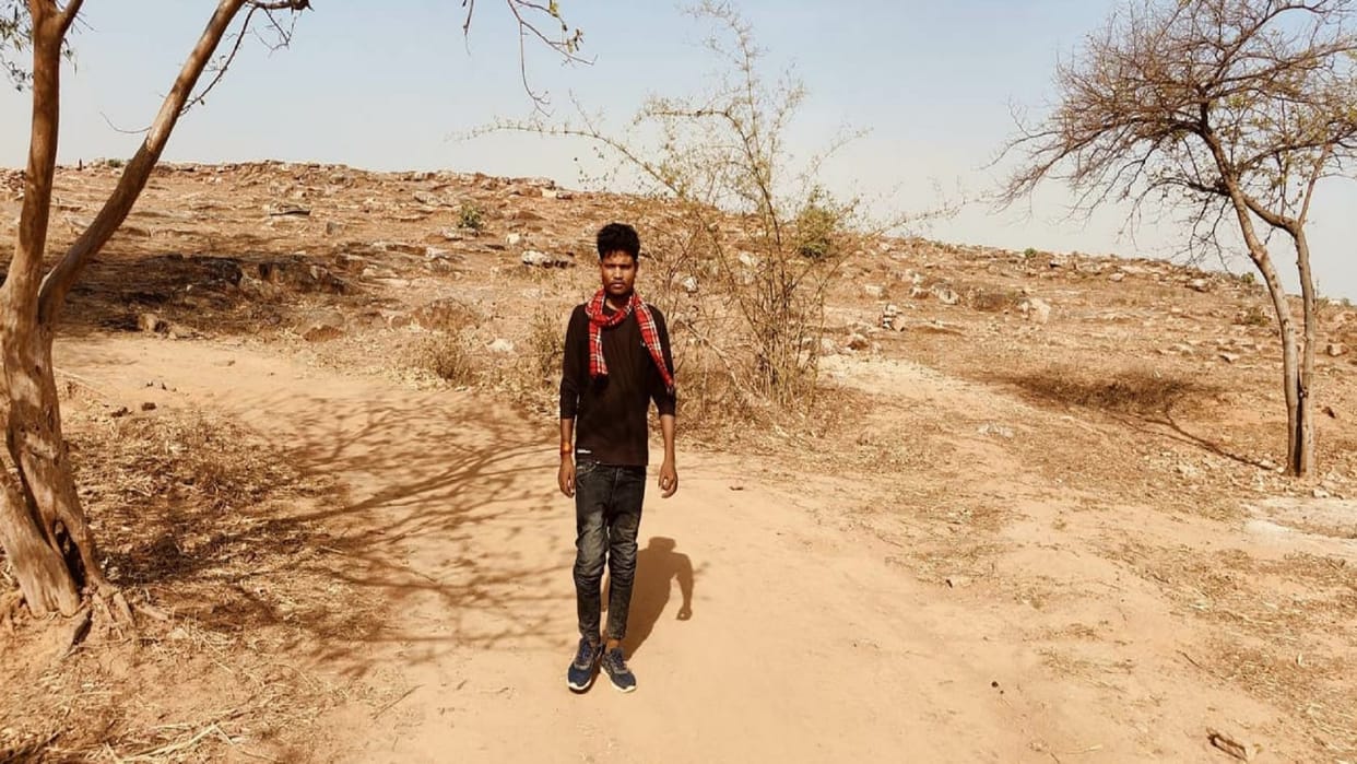 Up Lok Sabha Election 2024 Tribal Voters From Tilhar of Ghorawal Block Sonbhadra to Walk 8 KM to Cast Votes