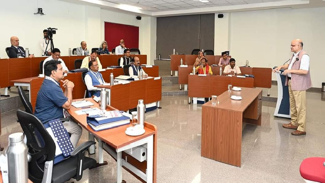 CG News: Two-day Chintan Shivir begins at Raipur IIM, CM vishnu deo sai along with cabinet ministers present