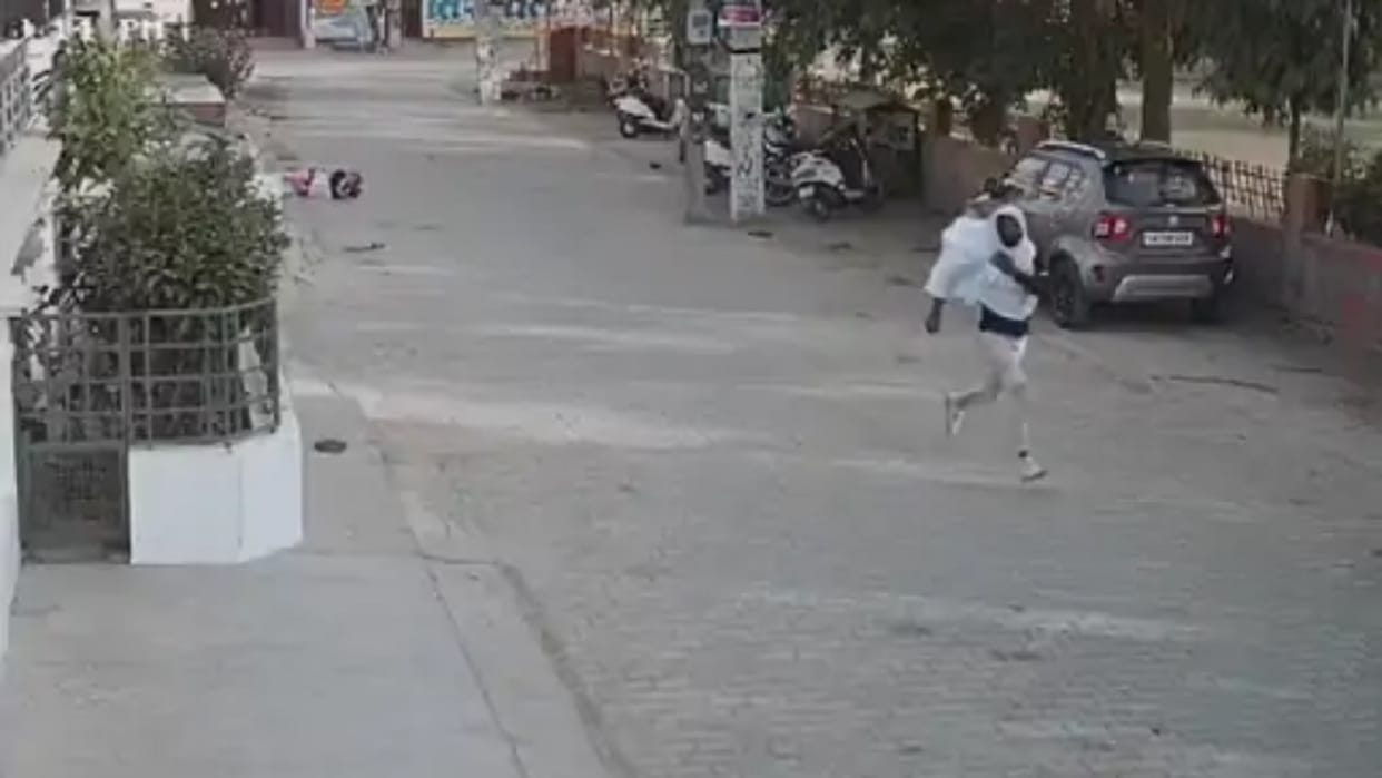Two youths targeted a woman in posh area of Sirsa, broke her chain; she got injured after falling