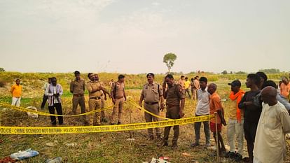 A man's dead body found under the Amighat bridge in Raebareli.