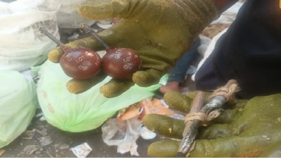 Suspected Item Found in new delhi railway station