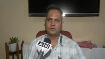 सहायक निर्वाचन अधिकारी सुरेंद्र सिंह